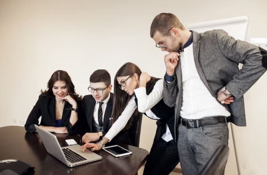 Dozens of New Workplace Laws Just Hit American Employers at Once